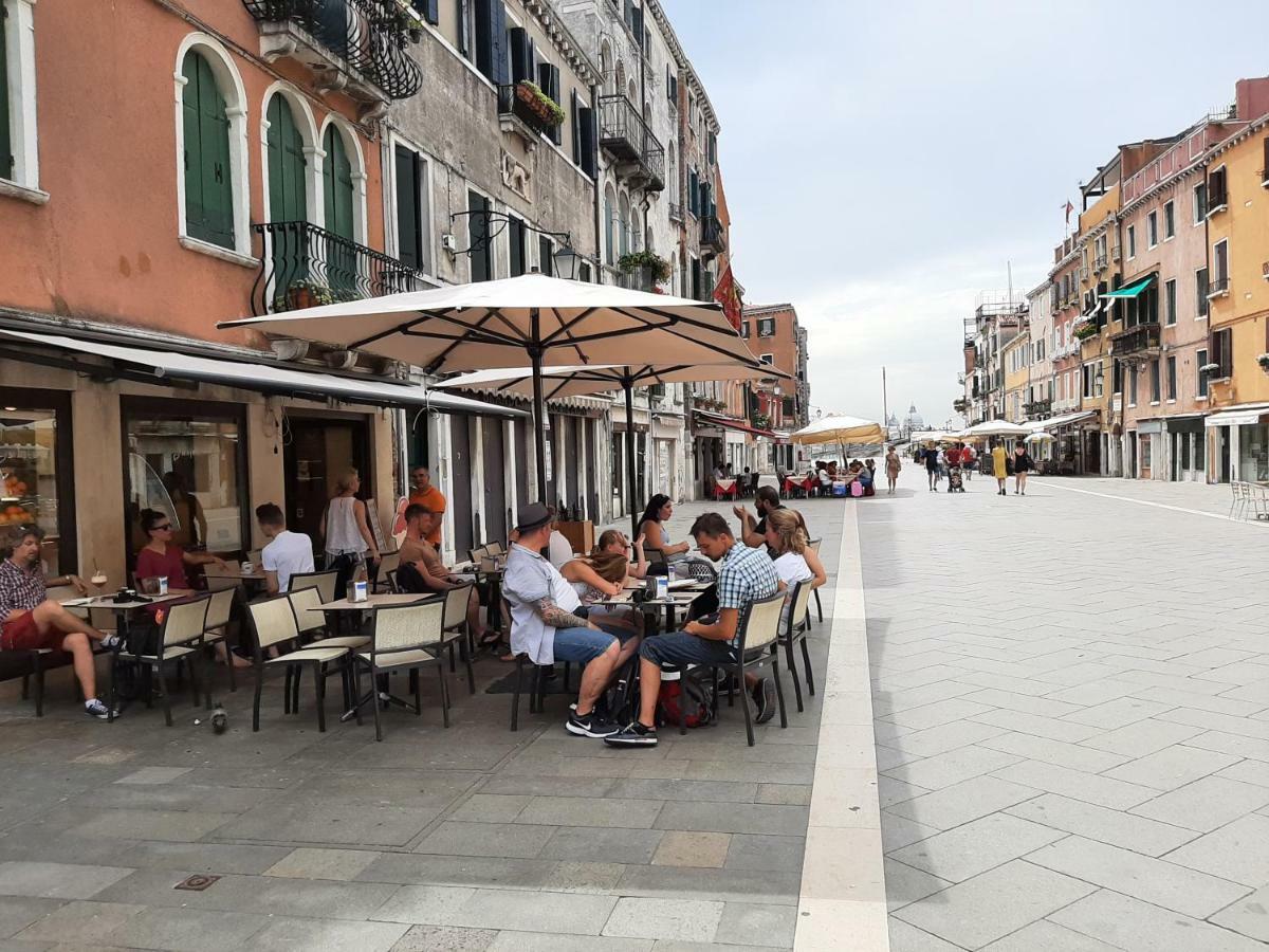 Isepo Apartment Venecia Exterior foto